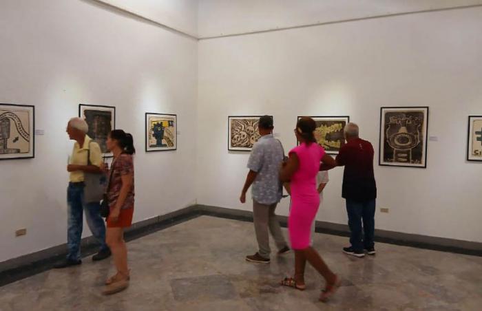 obra gráfica de Alfredo Sosabravo en exposición homenaje